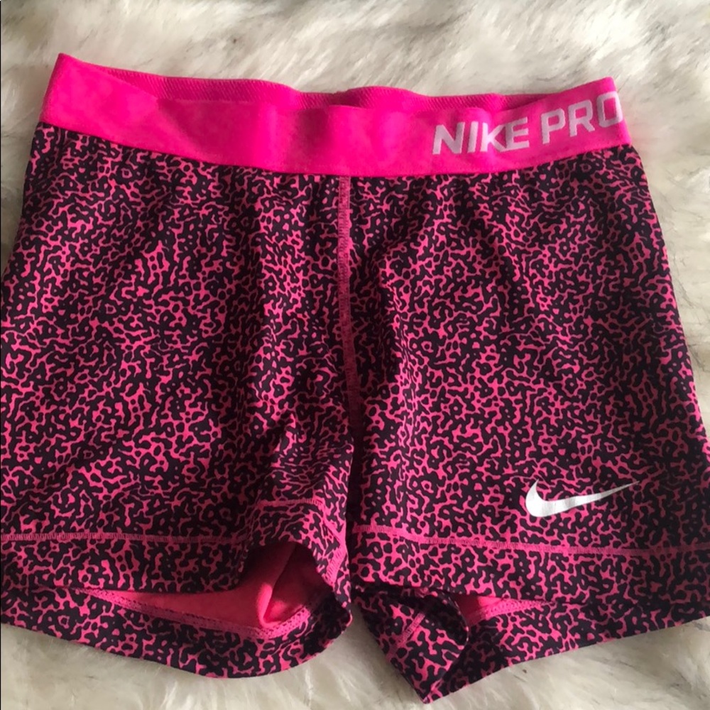 NIKE PROS